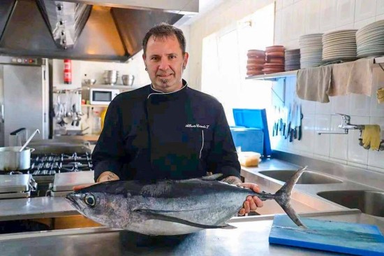 ALBERTO CRIADO, “CHEF DEL BONITO”, TOMATERO MAYOR EN POLANCO Imagen 1